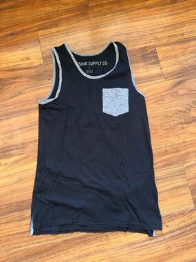 Mossimo Suply & Co Tank Top